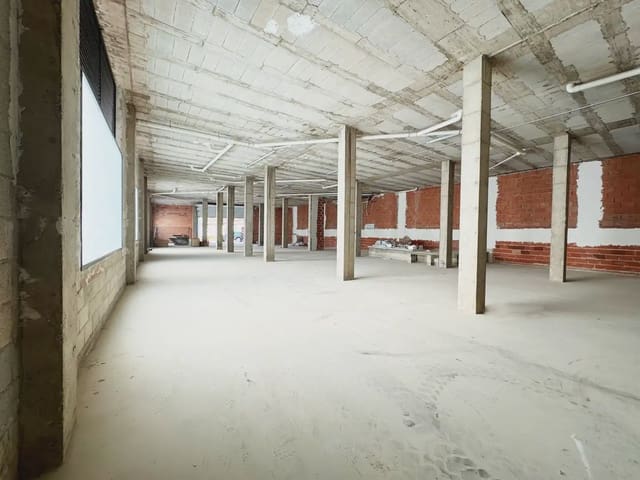 Erhverv til salg i San Pedro del Pinatar ciudad, San Pedro del Pinatar - € 560.000 (Ref: 9977625)