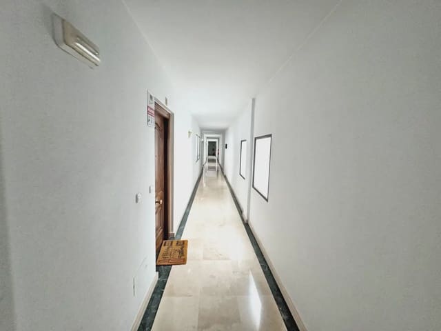 4 bedroom Penthouse for sale in Ciudad, San Javier with garage - € 189,000 (Ref: 9977626)