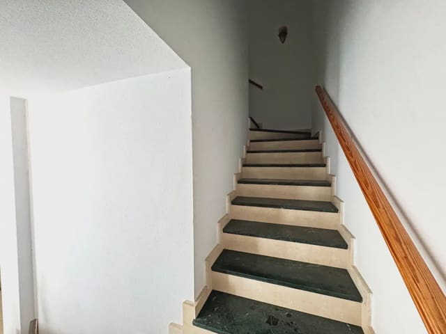 4 bedroom Penthouse for sale in Ciudad, San Javier with garage - € 189,000 (Ref: 9977626)