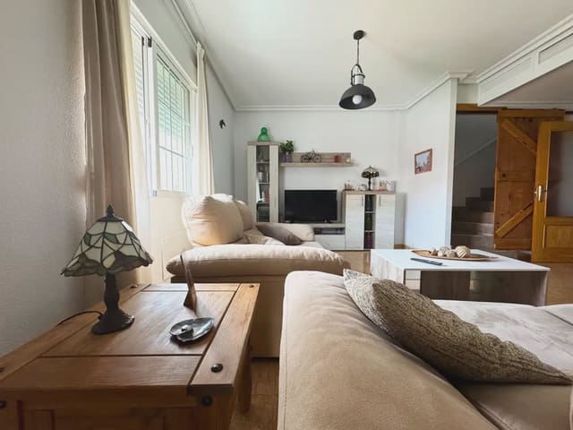 4 soveværelse Byhus til salg i San Pedro del Pinatar ciudad, San Pedro del Pinatar med garage - € 289.000 (Ref: 9977627)
