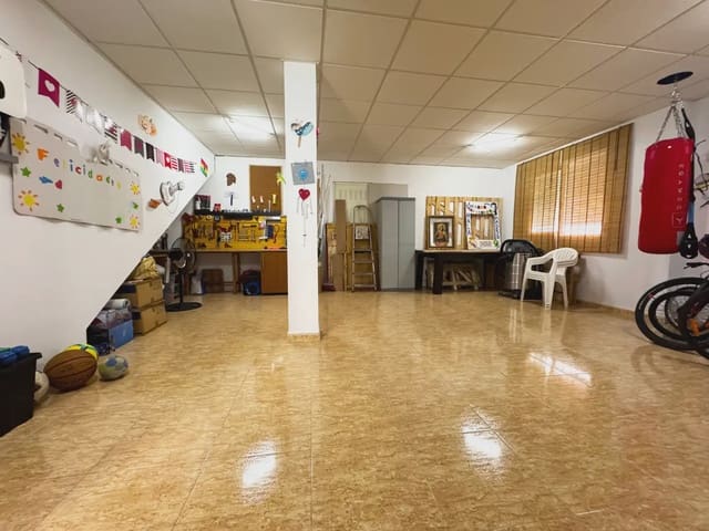 4 soveværelse Byhus til salg i San Pedro del Pinatar ciudad, San Pedro del Pinatar med garage - € 289.000 (Ref: 9977627)