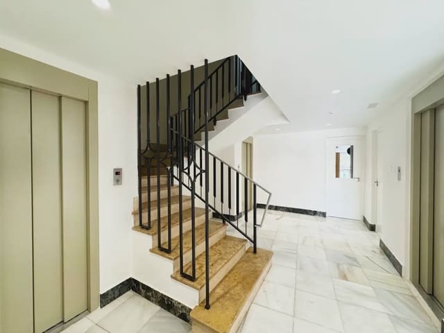6 soveværelse Lejlighed til salg i Cartagena Ciudad, Cartagena - € 245.000 (Ref: 9977633)