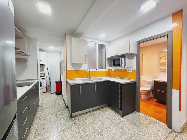 6 soveværelse Lejlighed til salg i Cartagena Ciudad, Cartagena - € 245.000 (Ref: 9977633)