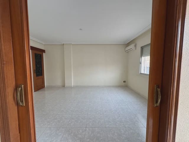 3 soveværelse Lejlighed til salg i San Pedro del Pinatar ciudad, San Pedro del Pinatar med garage - € 149.900 (Ref: 9977634)