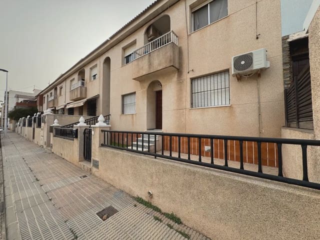 3 soveværelse Lejlighed til salg i San Pedro del Pinatar ciudad, San Pedro del Pinatar med garage - € 149.900 (Ref: 9977634)