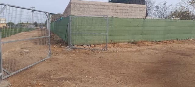 Undeveloped Land for sale in San Pedro del Pinatar ciudad, San Pedro del Pinatar - € 75,000 (Ref: 9977636)