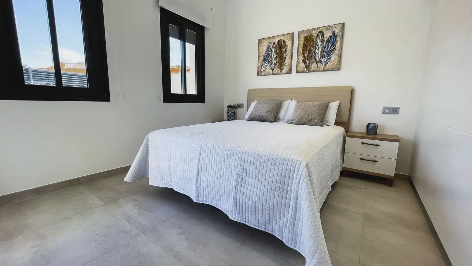 Chalet de 3 habitaciones en Pilar de la Horadada en venta con piscina garaje - 422.500 € (Ref: 9977638)