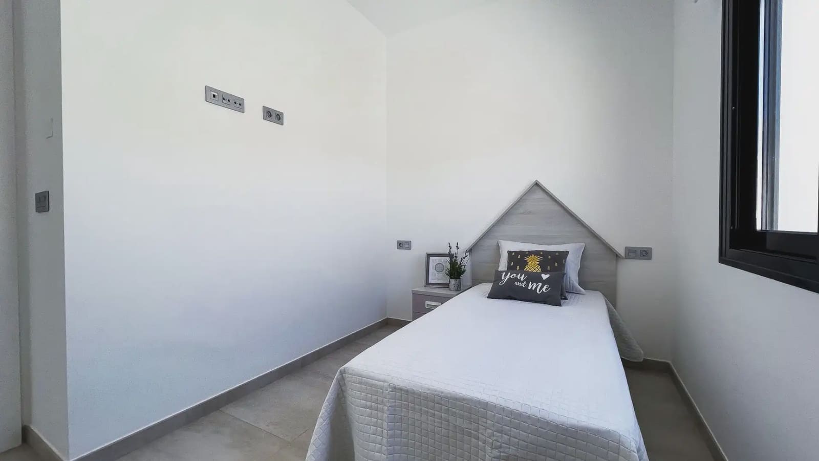 Chalet de 3 habitaciones en Pilar de la Horadada en venta con piscina garaje - 422.500 € (Ref: 9977638)