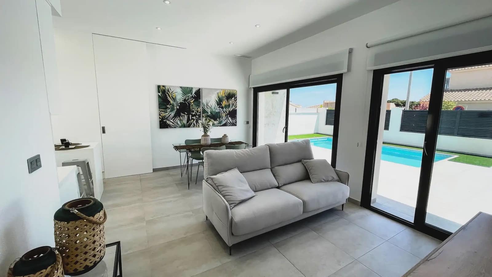 Chalet de 3 habitaciones en Pilar de la Horadada en venta con piscina garaje - 422.500 € (Ref: 9977638)