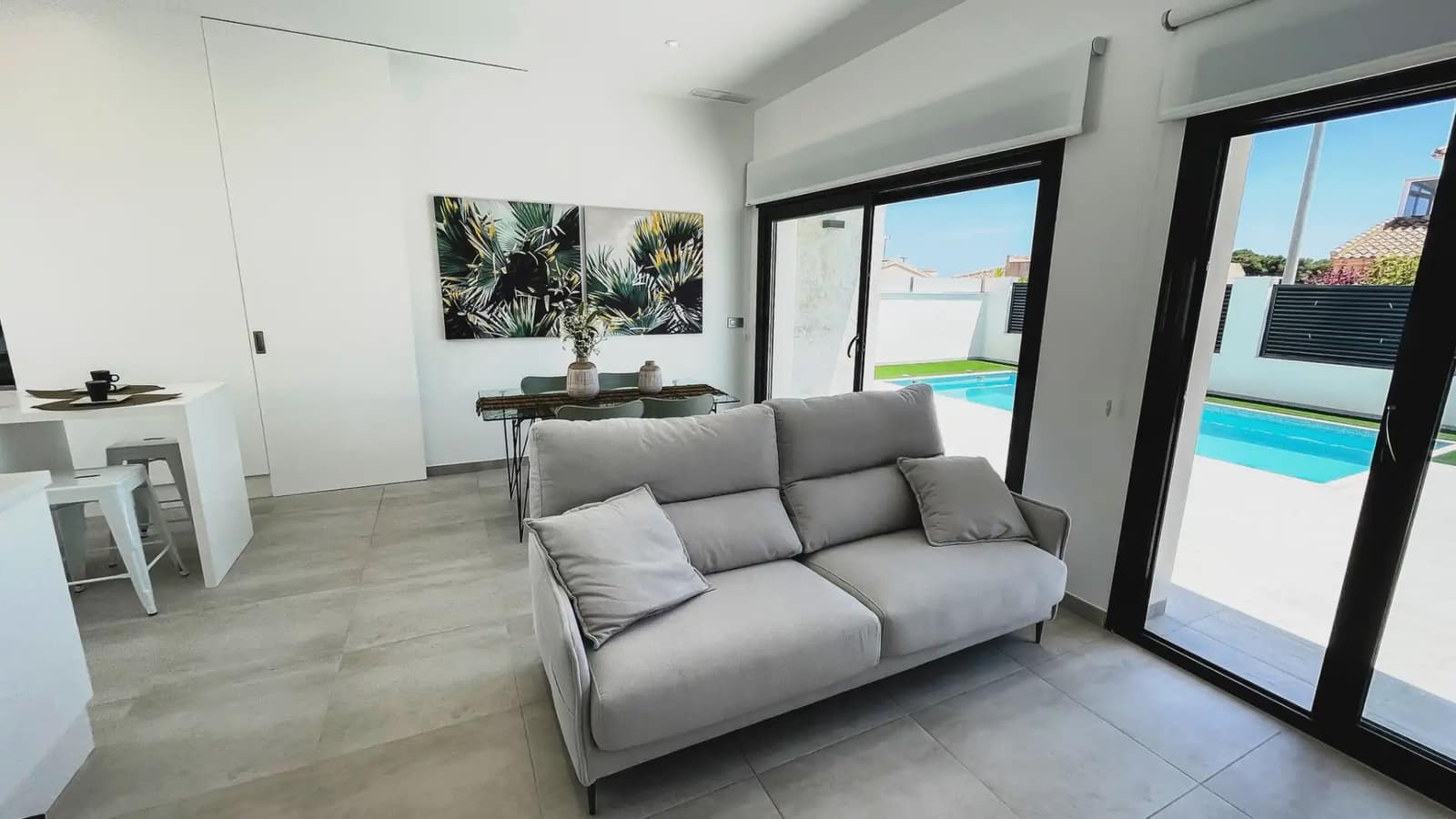 Chalet de 3 habitaciones en Pilar de la Horadada en venta con piscina garaje - 422.500 € (Ref: 9977638)