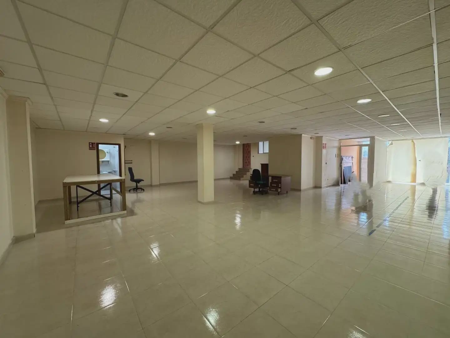 Comercial para arrendar em San Pedro del Pinatar - 550 € (Ref: 9977642)