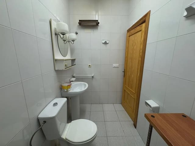 Comercial para arrendar em San Pedro del Pinatar ciudad, San Pedro del Pinatar - 550 € (Ref: 9977642)