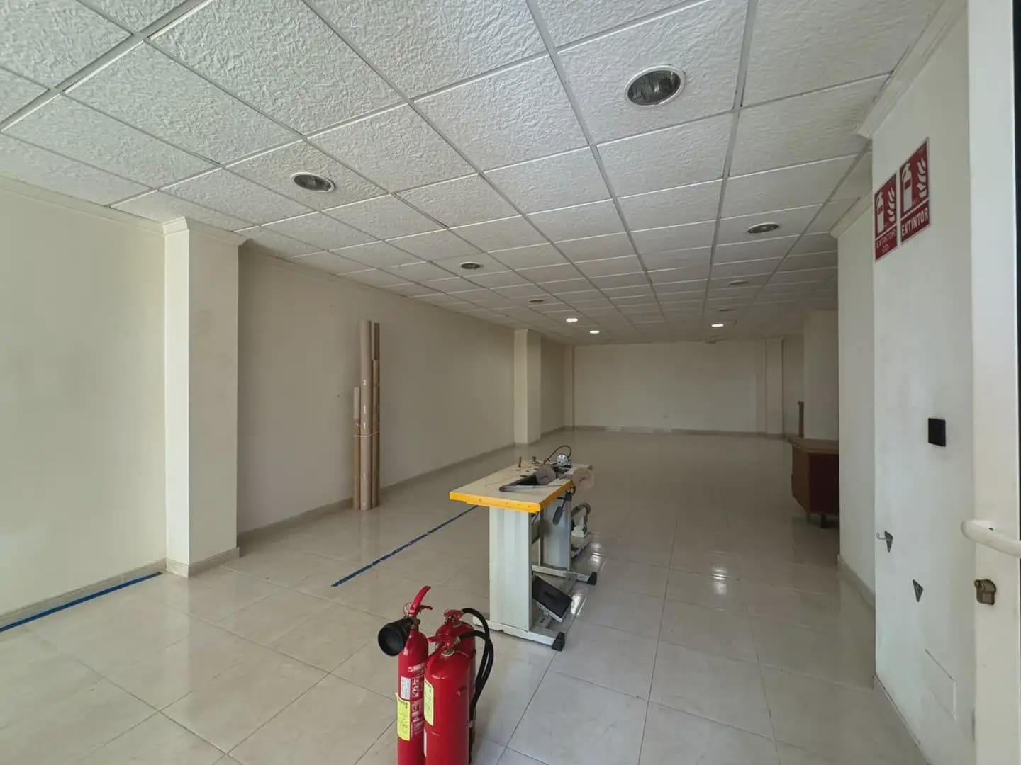 Comercial para arrendar em San Pedro del Pinatar - 550 € (Ref: 9977642)