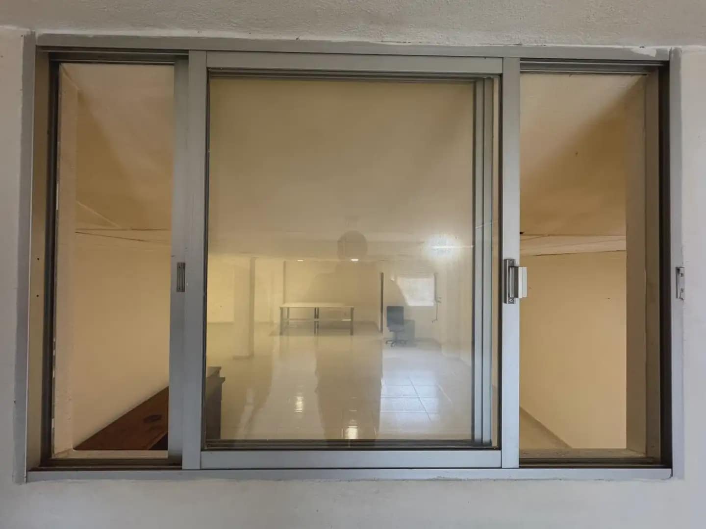 Comercial para arrendar em San Pedro del Pinatar - 550 € (Ref: 9977642)