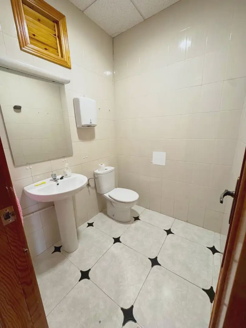 Comercial para arrendar em San Pedro del Pinatar com garagem - 990 € (Ref: 9977643)
