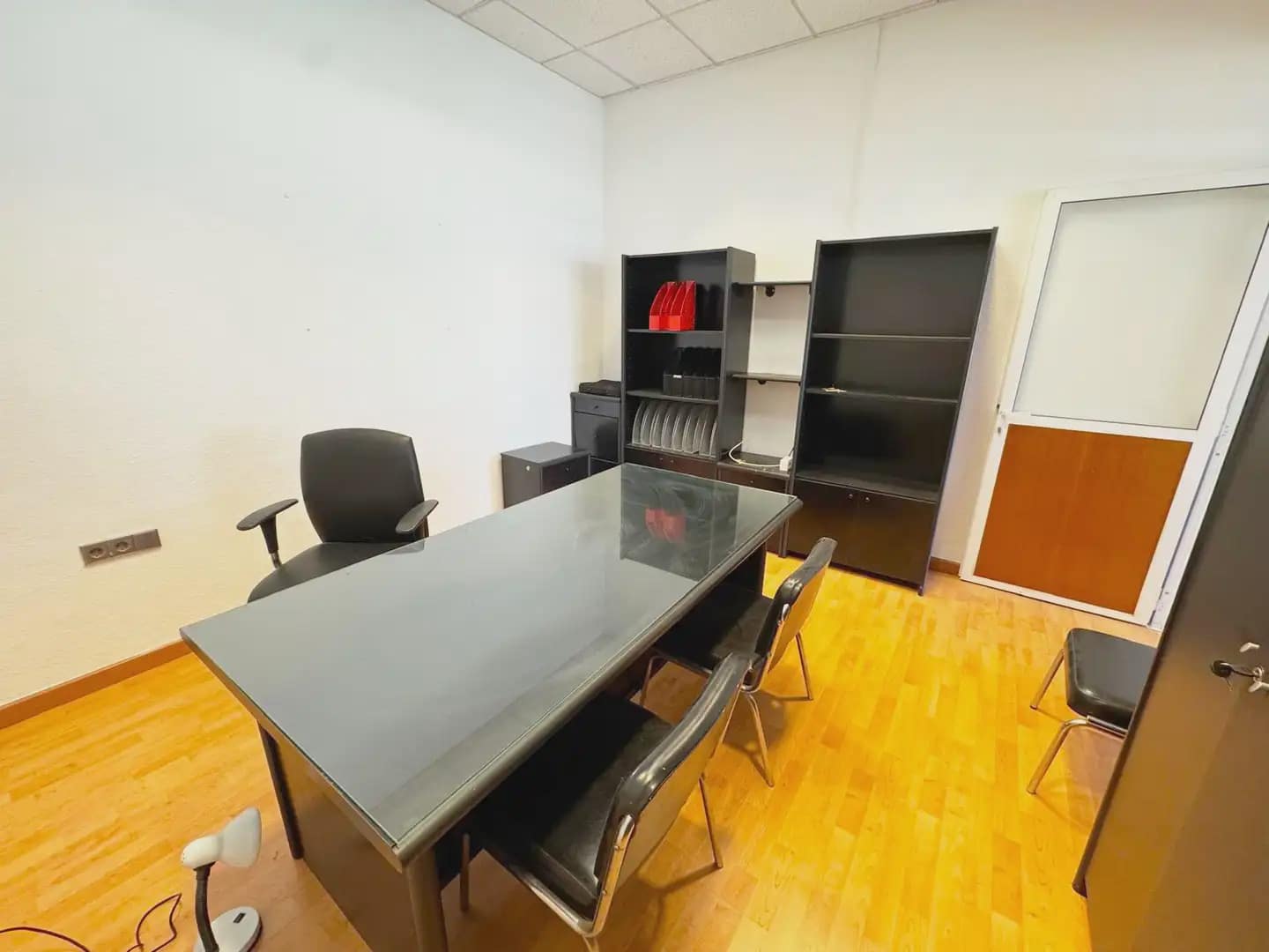 Comercial para arrendar em San Pedro del Pinatar com garagem - 990 € (Ref: 9977643)