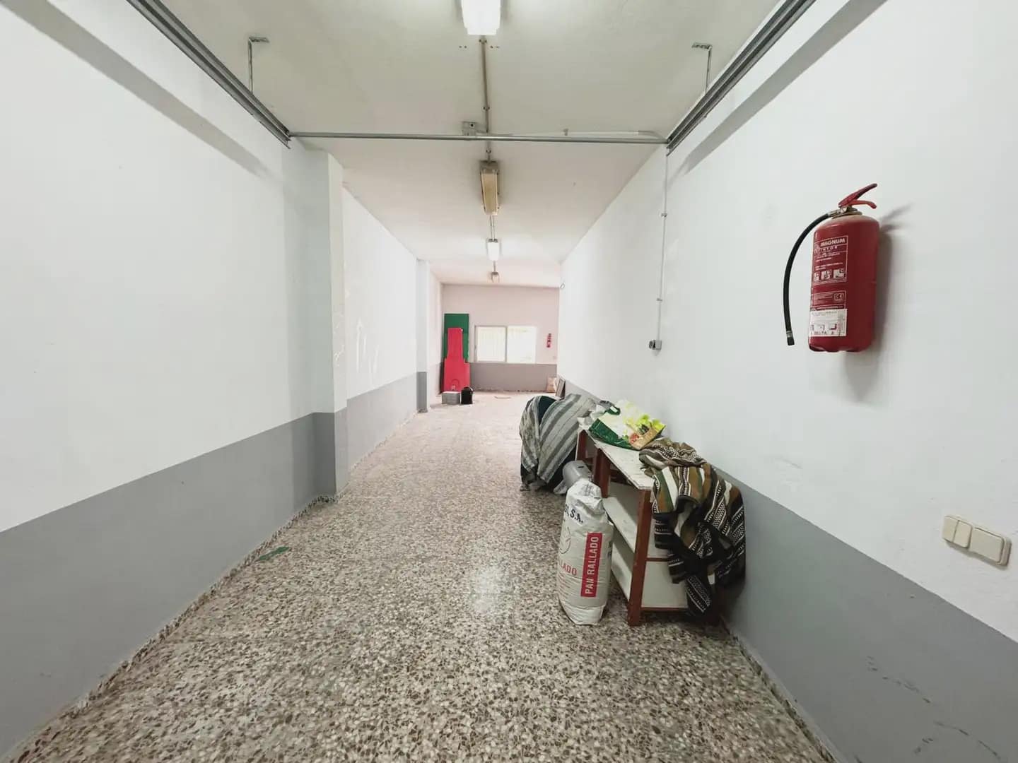 Comercial para arrendar em San Pedro del Pinatar com garagem - 990 € (Ref: 9977643)