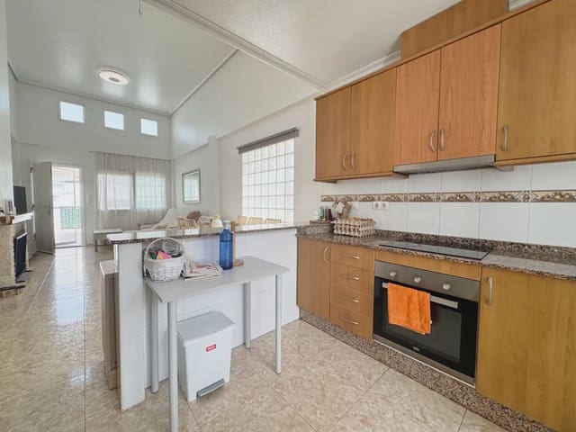 2 soveværelse Semi-Rækkehus til salg i Sucina, Murcia by med garage - € 163.000 (Ref: 9977646)