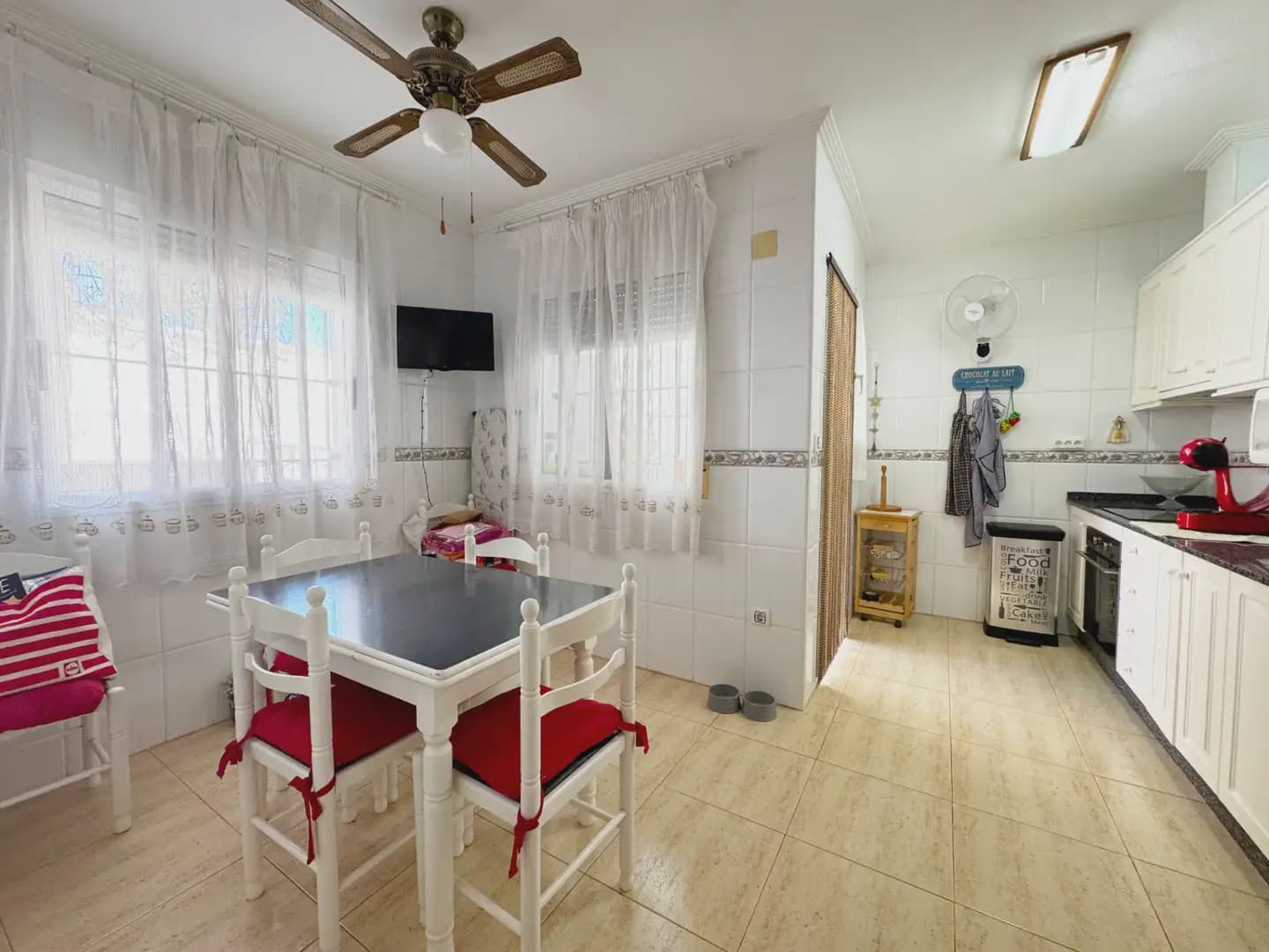 4 slaapkamer Flat te koop in Pilar de la Horadada met garage - € 399.900 (Ref: 9977648)
