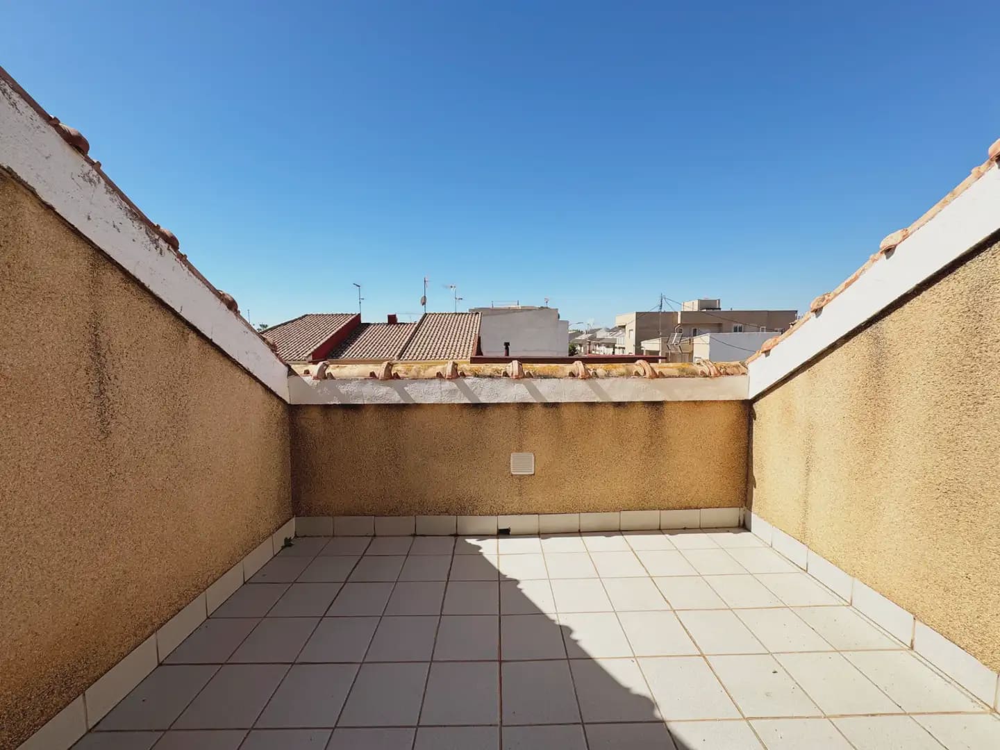 4 slaapkamer Flat te koop in Pilar de la Horadada met garage - € 399.900 (Ref: 9977648)
