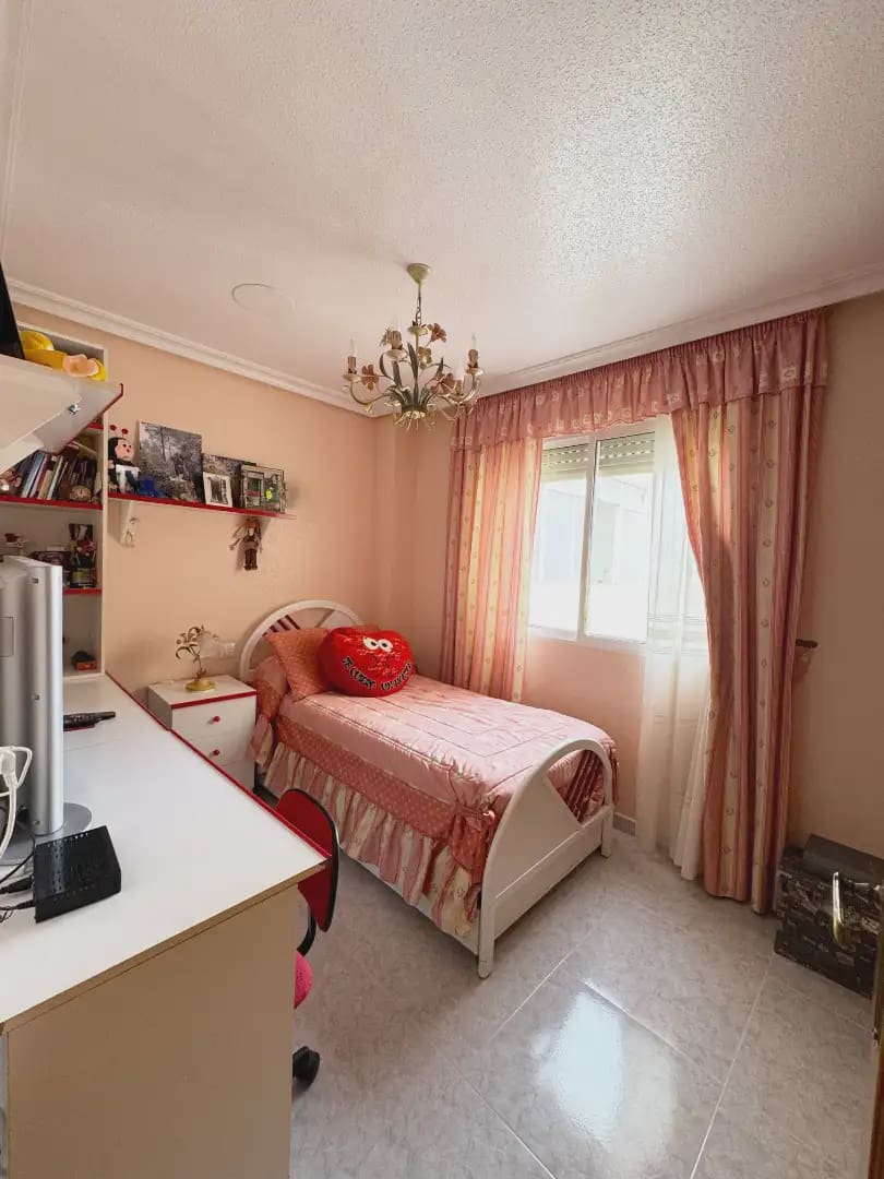 4 bedroom Penthouse for sale in Pilar de la Horadada - € 299,000 (Ref: 9977649)
