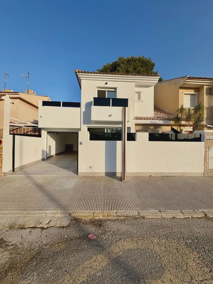 3 soveværelse Byhus til salg i San Javier med garage - € 429.900 (Ref: 9987334)