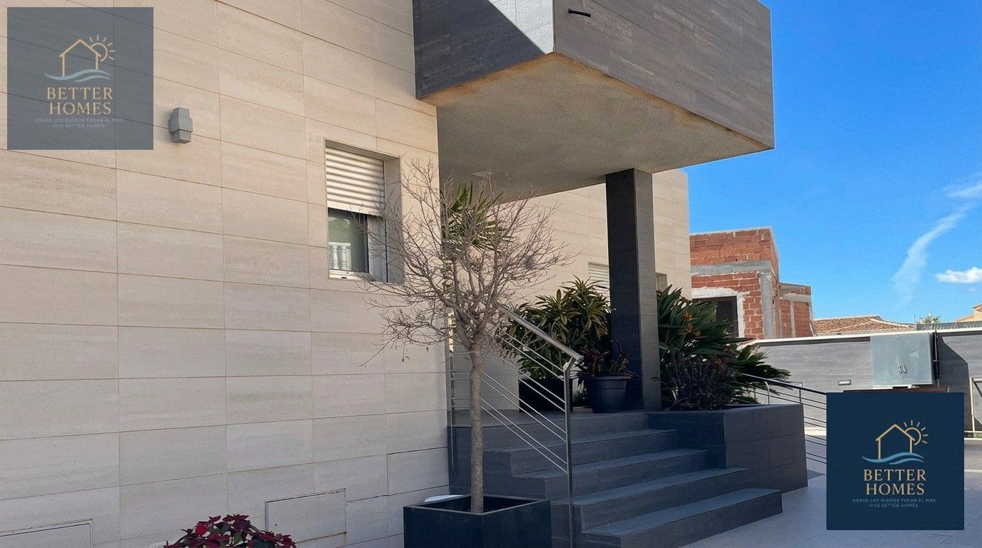 7 quarto Moradia para venda em Bolnuevo com piscina garagem - 990 000 € (Ref: 10009550)