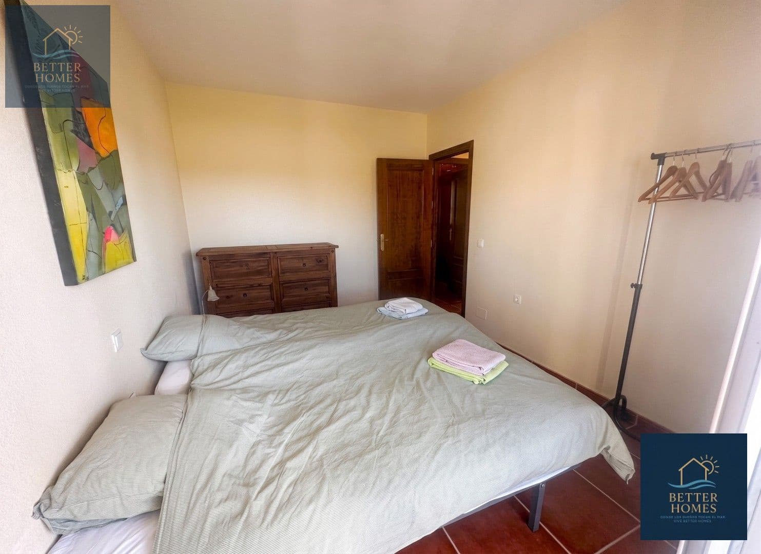 5 bedroom Flat for sale in Alamillo with pool - € 549,900 (Ref: 10009557)