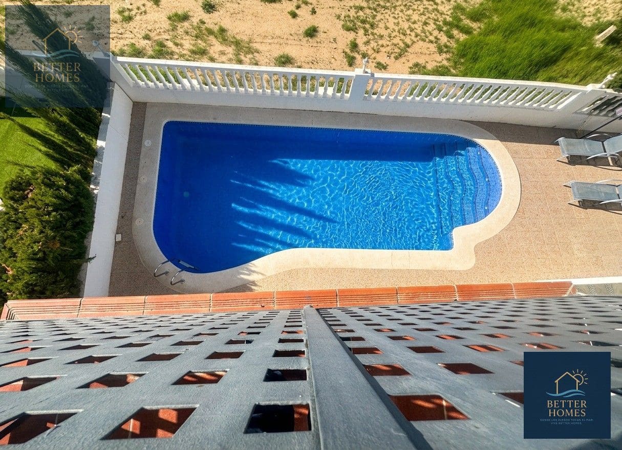 5 bedroom Flat for sale in Alamillo with pool - € 549,900 (Ref: 10009557)