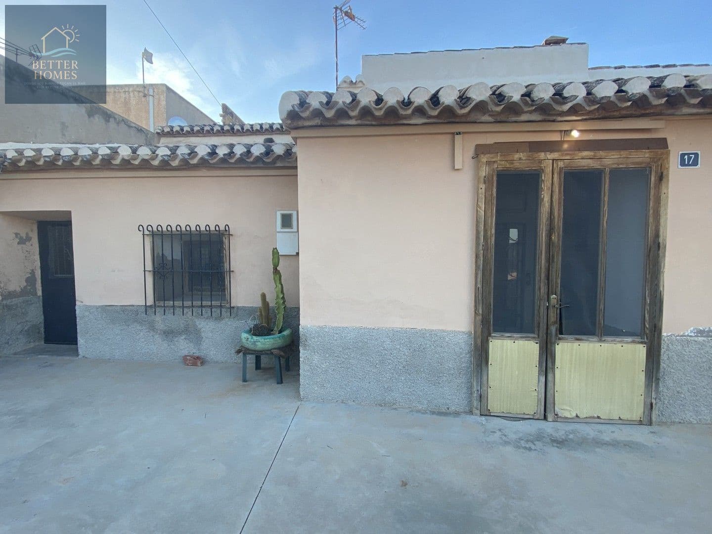 6 soverom Villa til salgs i La Pinilla med garasje - € 120 000 (Ref: 10101272)
