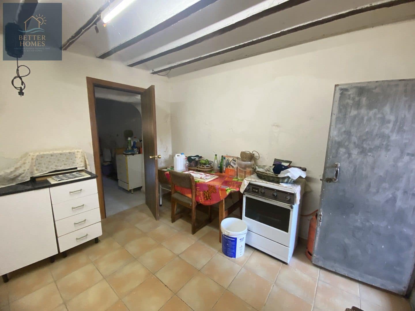 6 soverom Villa til salgs i La Pinilla med garasje - € 120 000 (Ref: 10101272)