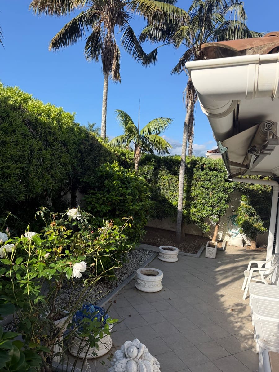 3 bedroom Villa for sale in La Orotava with pool garage - € 790,000 (Ref: 9980077)