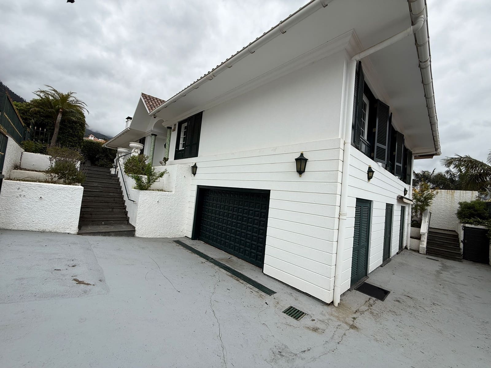 3 bedroom Villa for sale in La Orotava with pool garage - € 790,000 (Ref: 9980077)