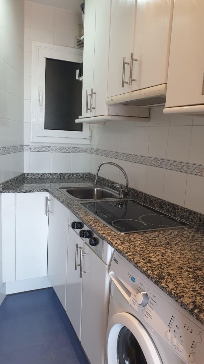 1 soverom Leilighet til salgs i Cambrils med garasje - € 182 000 (Ref: 9974239)