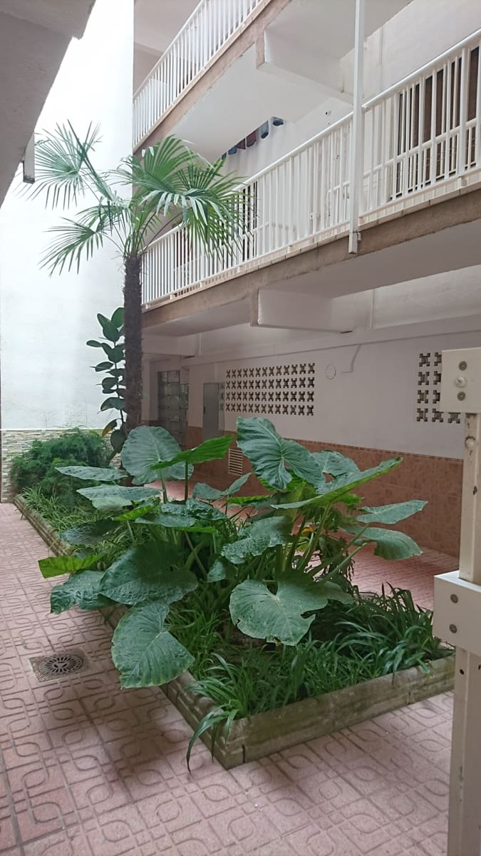 1 soverom Leilighet til salgs i Cambrils med garasje - € 182 000 (Ref: 9974239)