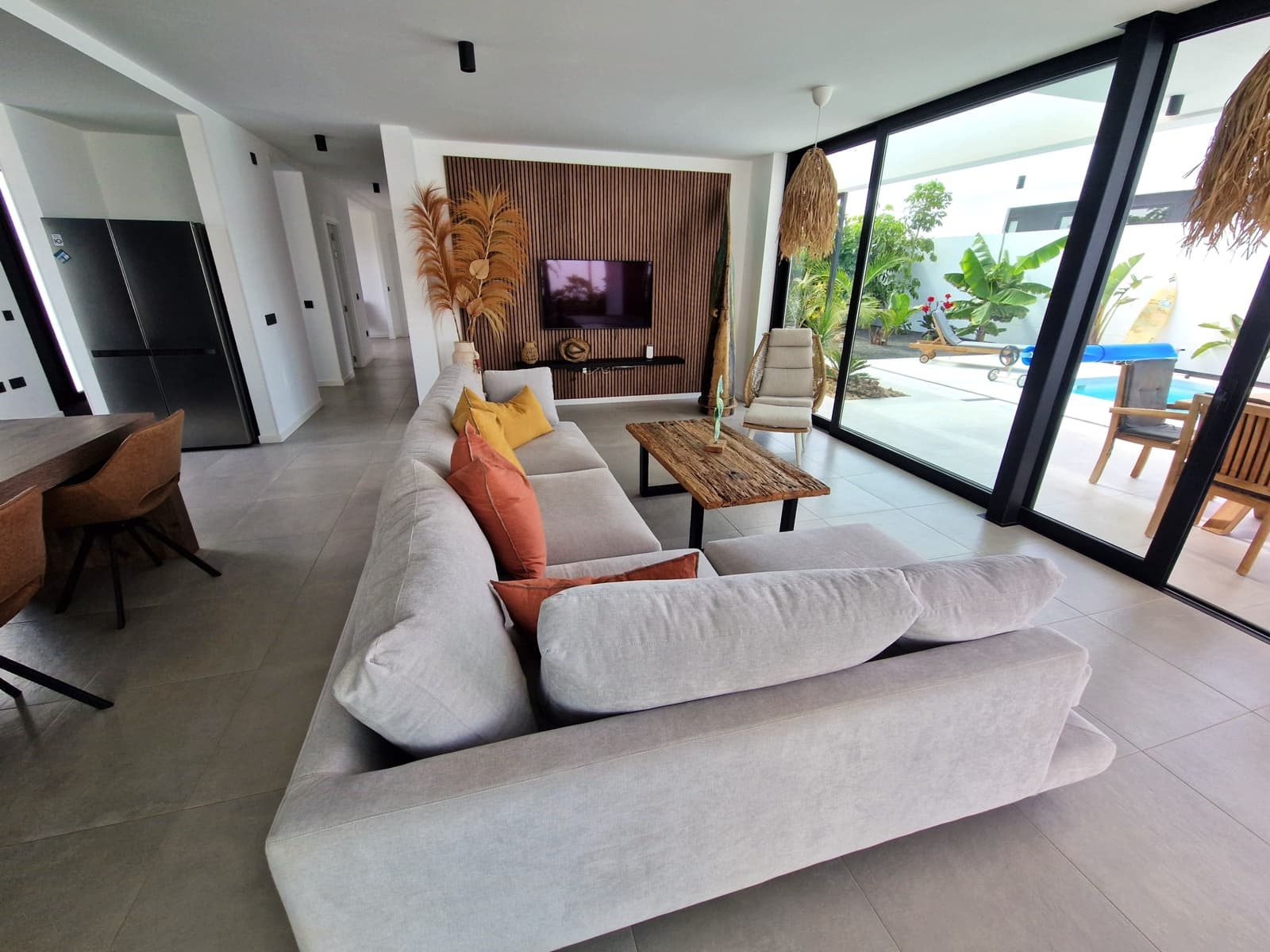 3 bedroom Villa for sale in La Oliva with pool garage - € 649,000 (Ref: 9974254)
