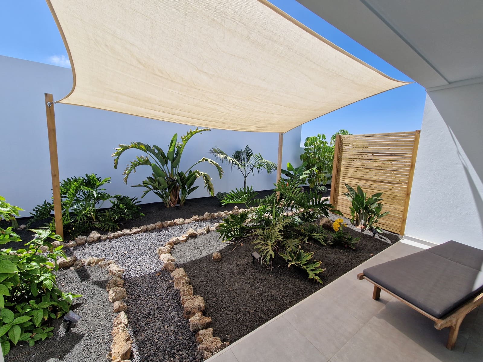 3 bedroom Villa for sale in La Oliva with pool garage - € 649,000 (Ref: 9974254)