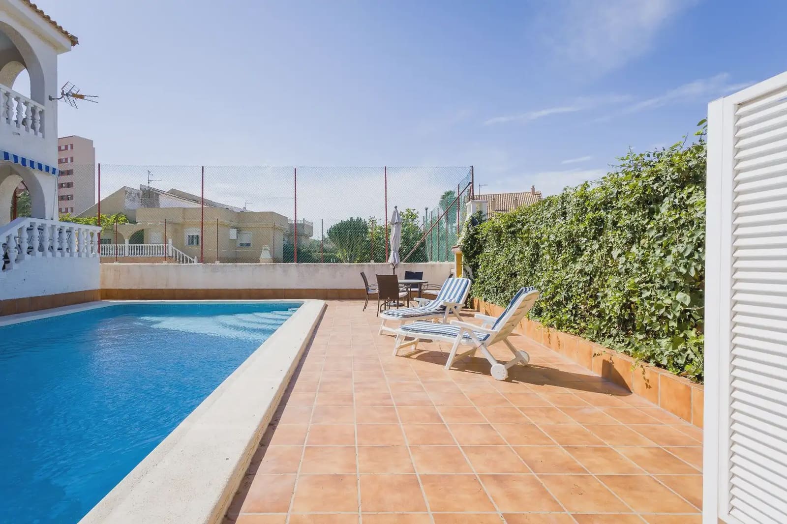 5 sovrum Villa till salu i La Manga del Mar Menor med pool garage - 465 000 € (Ref: 10007641)