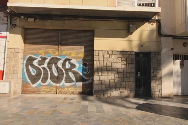 Local Comercial en Cartagena Ciudad, Cartagena en venta - 185.000 € (Ref: 10007644)