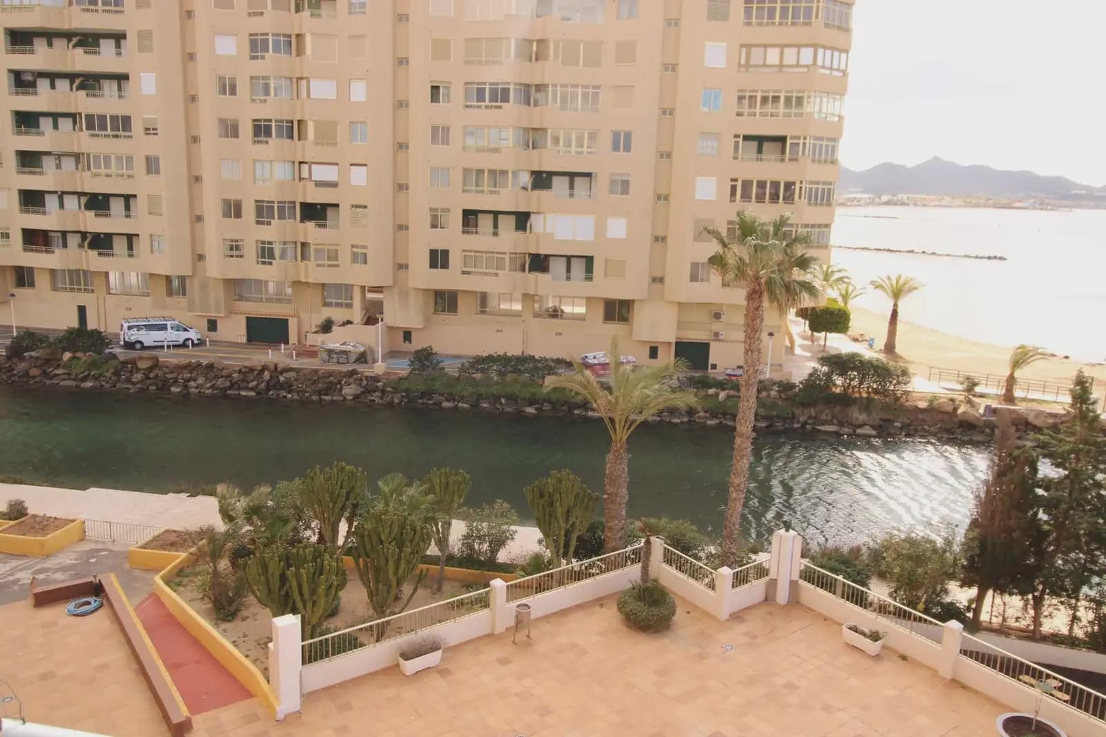 3 soverom Leilighet til salgs i La Manga del Mar Menor med garasje - € 299 000 (Ref: 10007651)