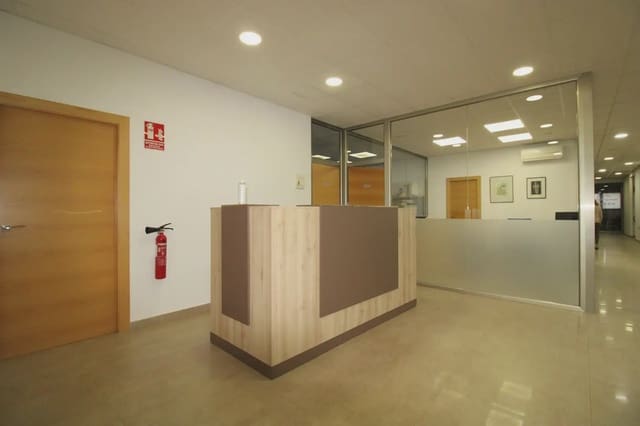 Commercieel te koop in El Hondon, Cartagena - € 900.000 (Ref: 10007652)