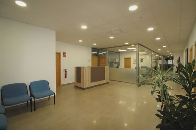 Commercieel te koop in El Hondon, Cartagena - € 900.000 (Ref: 10007652)