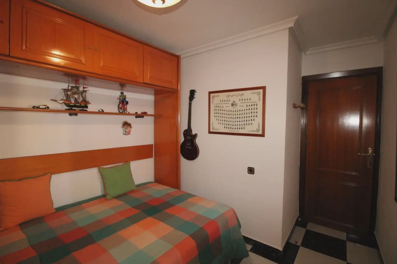 Piso de 4 habitaciones en Cartagena en venta con garaje - 320.000 € (Ref: 10007653)