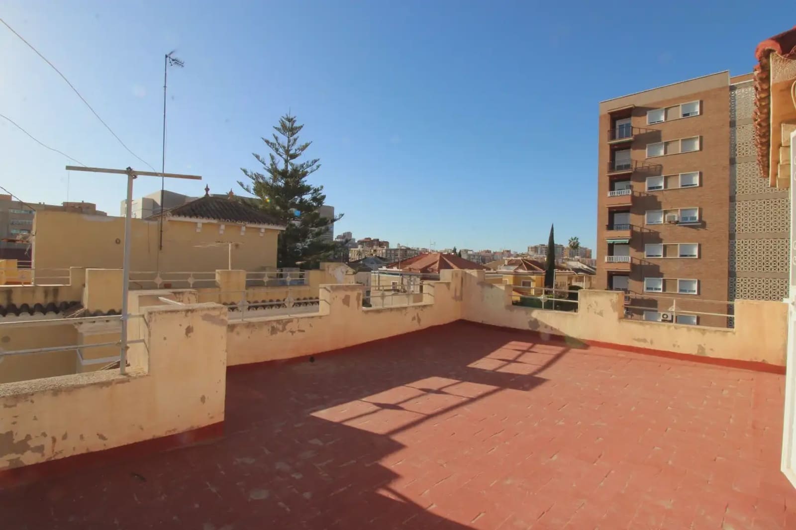 Piso de 4 habitaciones en Cartagena en venta con garaje - 320.000 € (Ref: 10007653)