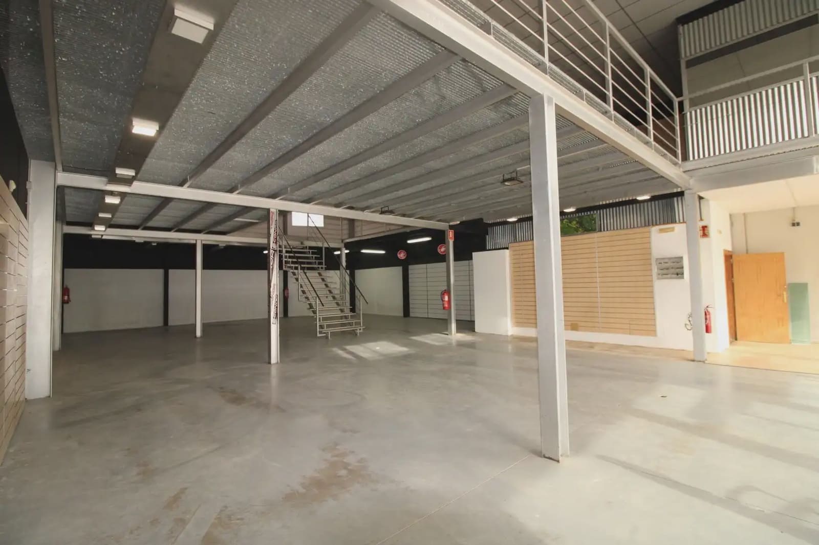 Local Commercial à vendre à Carthagene - 285 000 € (Ref: 10007654)