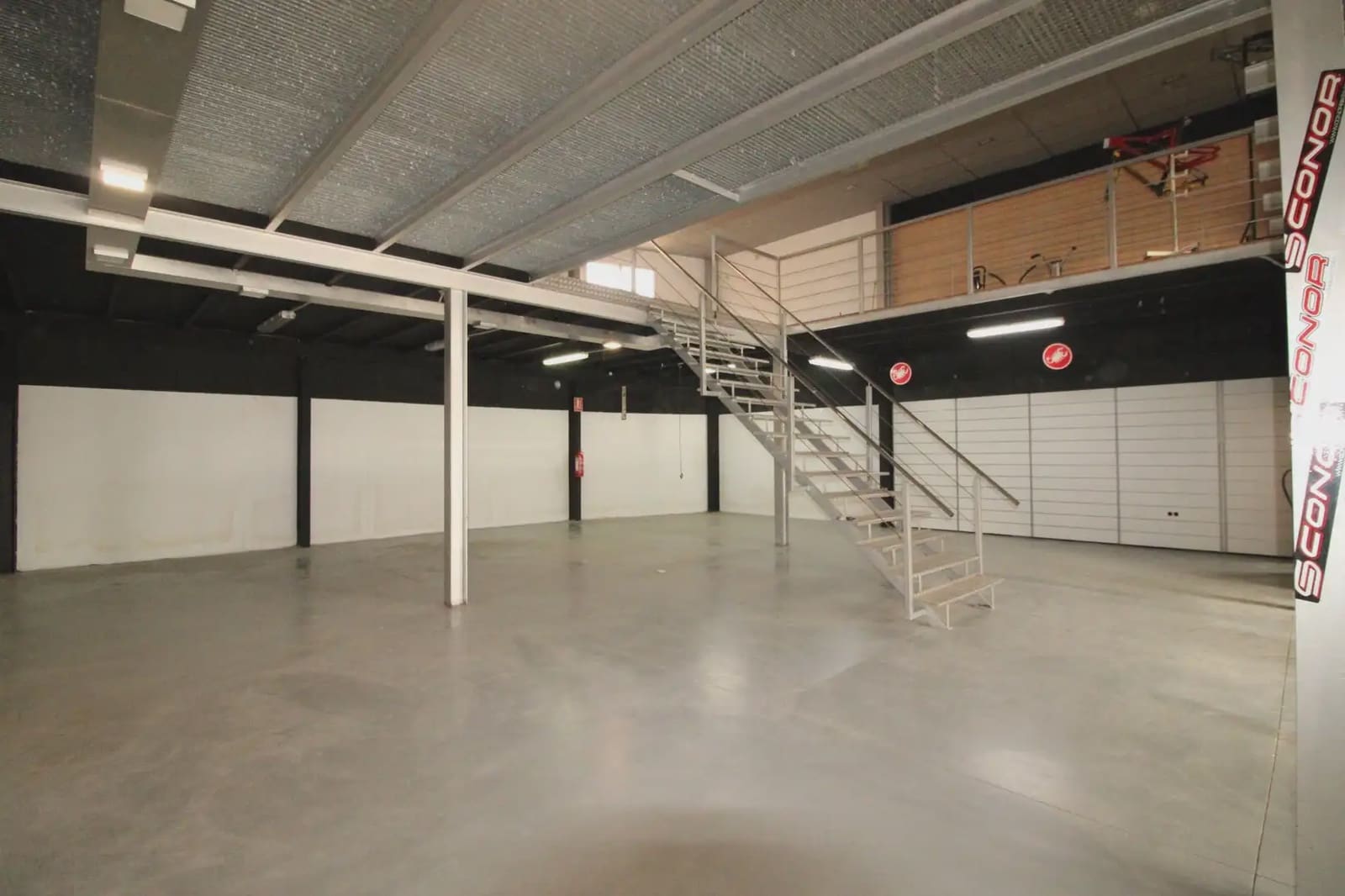 Commercieel te huur in Cartagena - € 1.500 (Ref: 10007655)