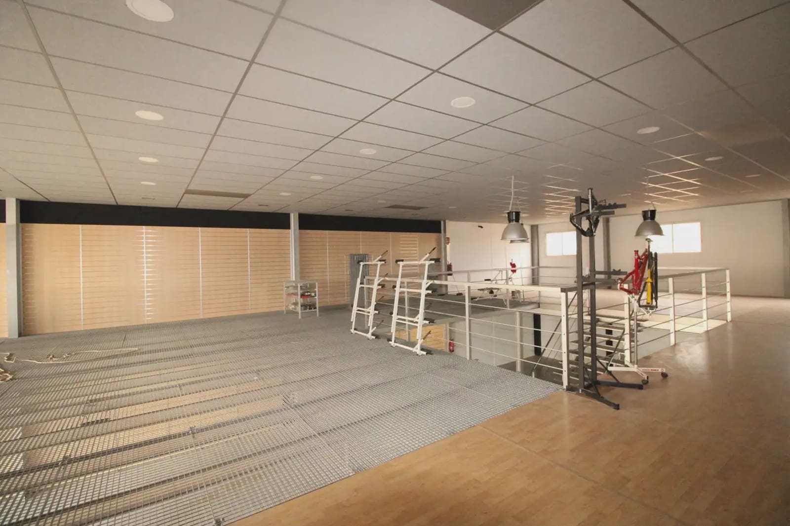 Commercieel te huur in Cartagena - € 1.500 (Ref: 10007655)
