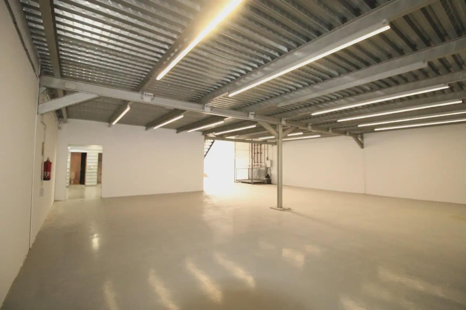Commercieel te huur in Cartagena - € 1.500 (Ref: 10007656)