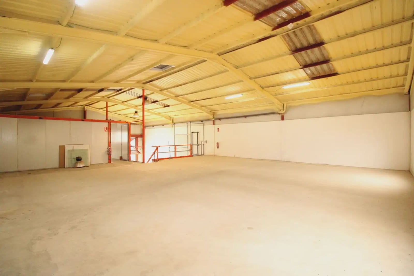 Commercieel te huur in Cartagena - € 1.500 (Ref: 10007656)