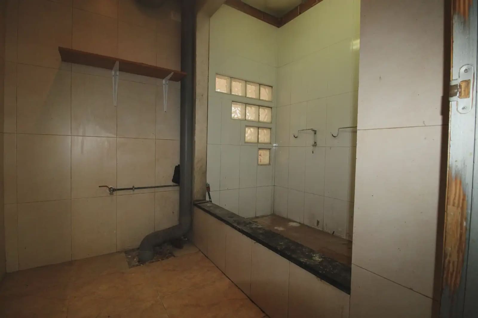 Commercieel te huur in Cartagena - € 1.500 (Ref: 10007656)
